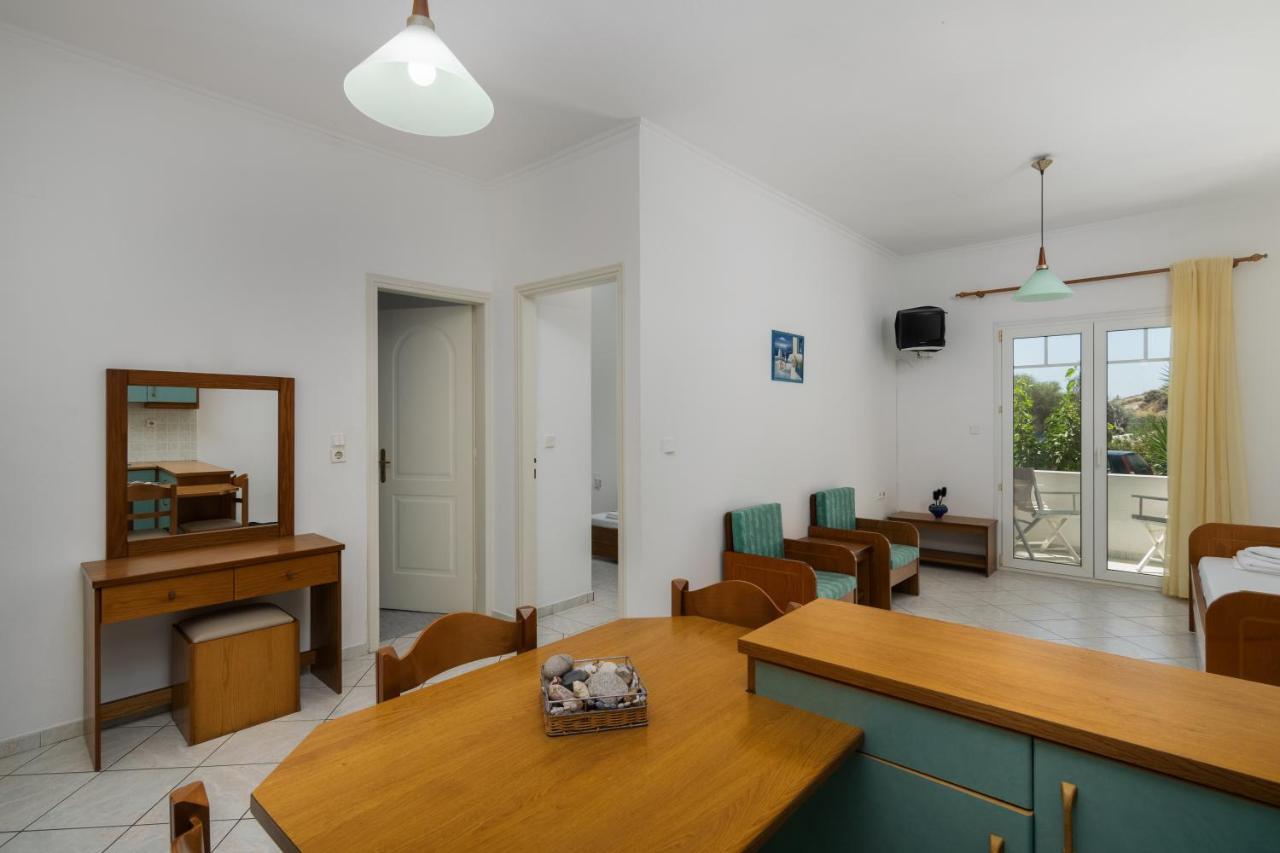 Tina'S Apartments Адамас Экстерьер фото