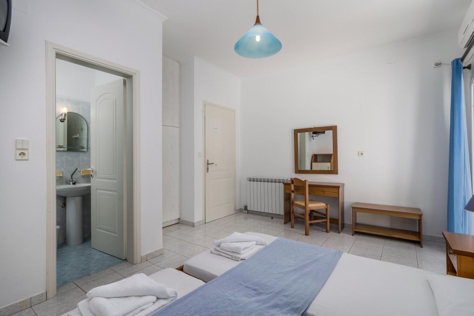 Tina'S Apartments Адамас Номер фото