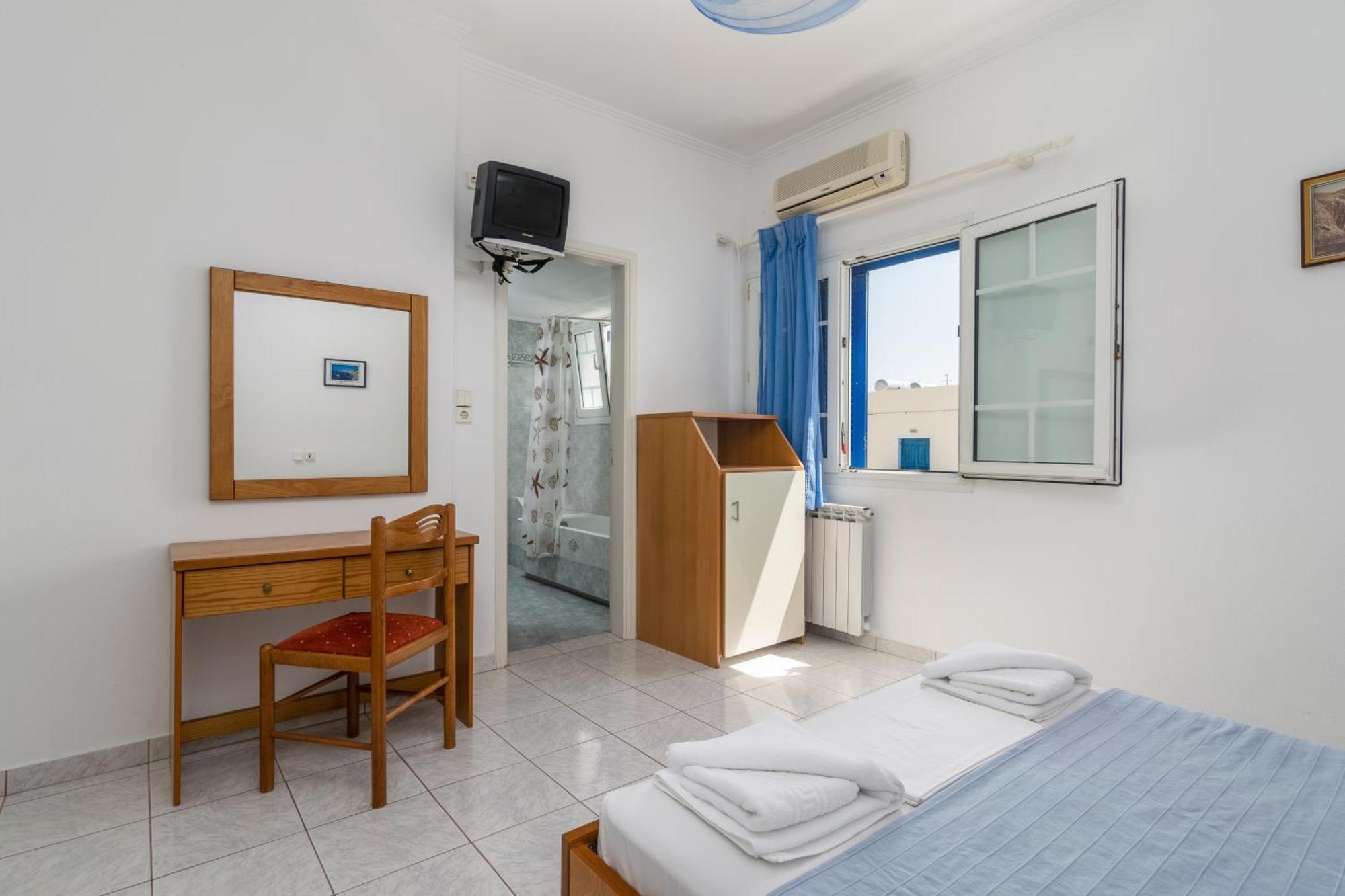 Tina'S Apartments Адамас Номер фото